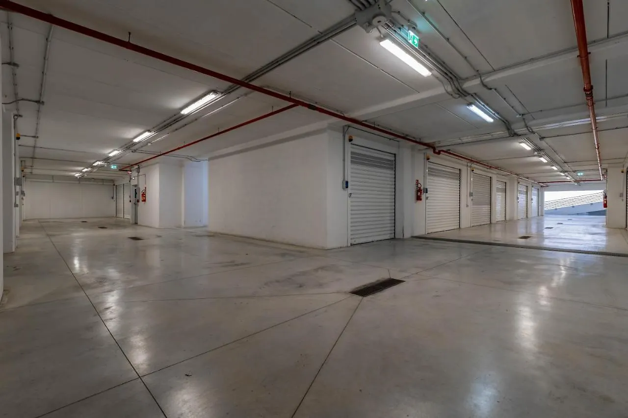 דירות בארי Elilux - Zona Policlinico, Garage E Posto Auto